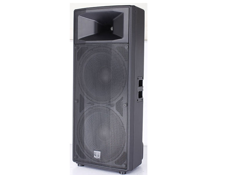 4500 Watt  2x15" Power speaker system with Bluetooth